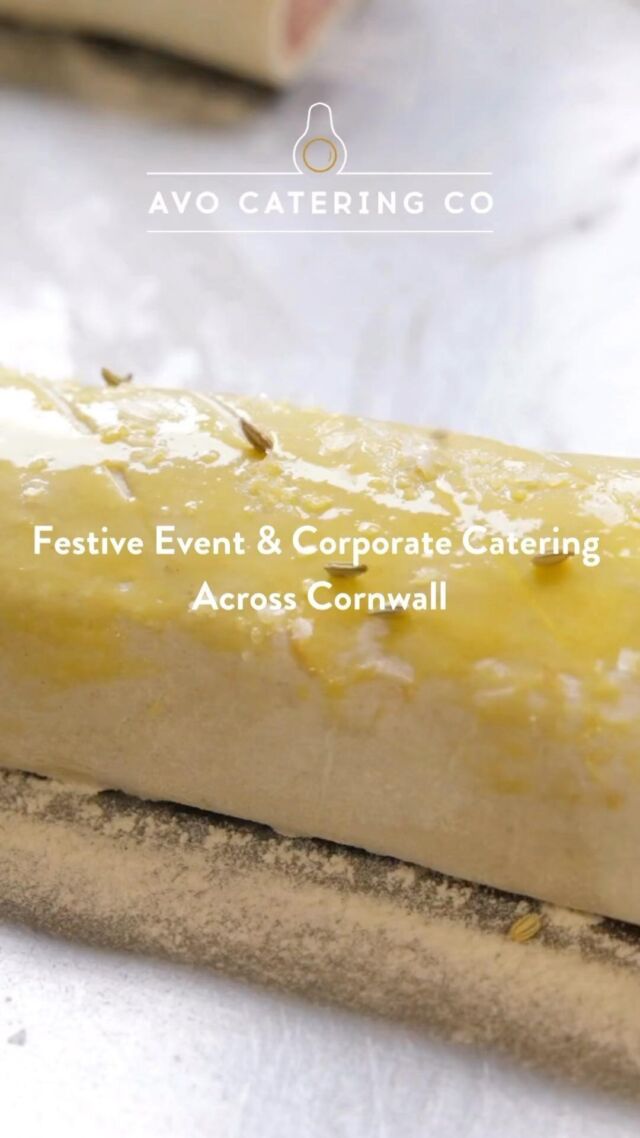 Are you looking for catering this festive season? 🎄 

Here at AVO HQ we have a fabulous ‘Christmas Working Lunch’ menu available alongside our bespoke canape packages for those Christmas Parties and events. ✨ 
 
See our pinned post for our working lunch menu or pop us a message for more information... 📍 
.
.
.
#cornishevents #cornisheventcatering #officelife #foodgoals #cornwall #instafood #festivefood #seasonalfood #eatoutcornwall #falmouth #falmouthuni #exeteruni #truroeats #falmoutheats #cateringfalmouth